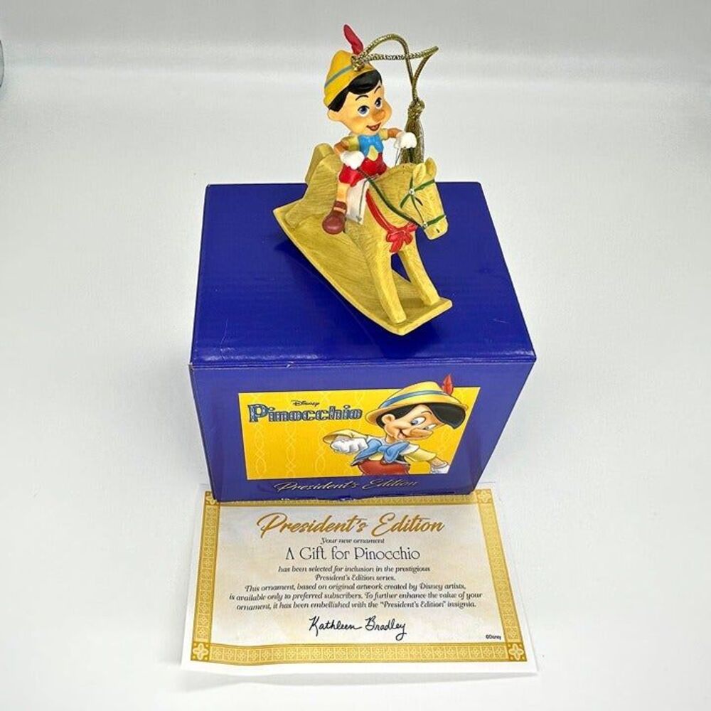 Disney Early Moments A Gift For Pinocchio President's Edition Ornament Figurine